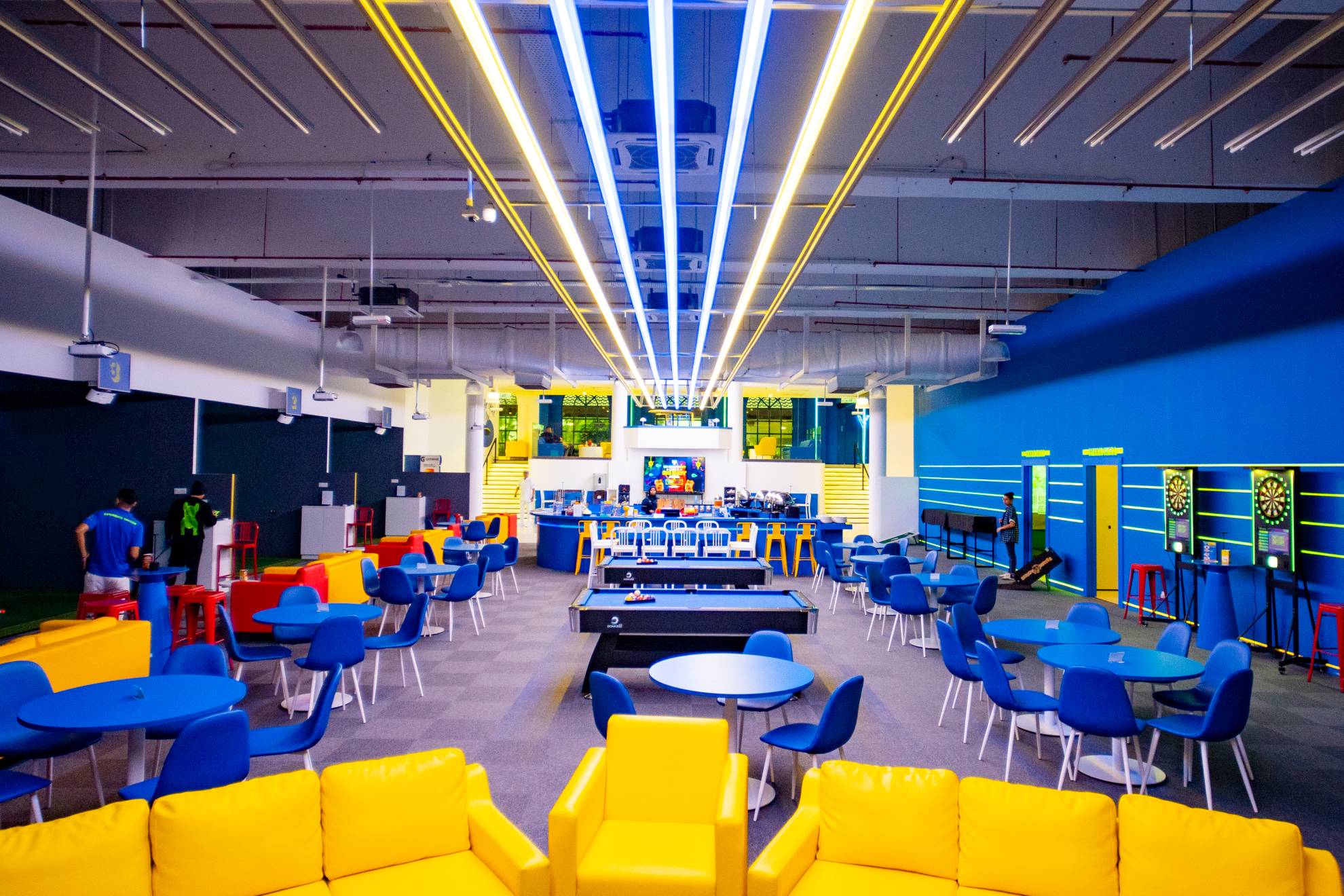 Bigshot Indoor Golf at Tropicana Golf & Country Club